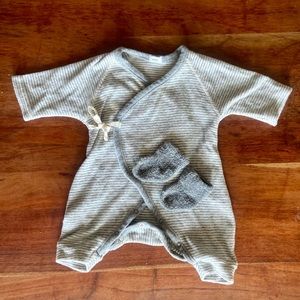Makie baby onesie and socks, 0-3 months. Gray Stripe